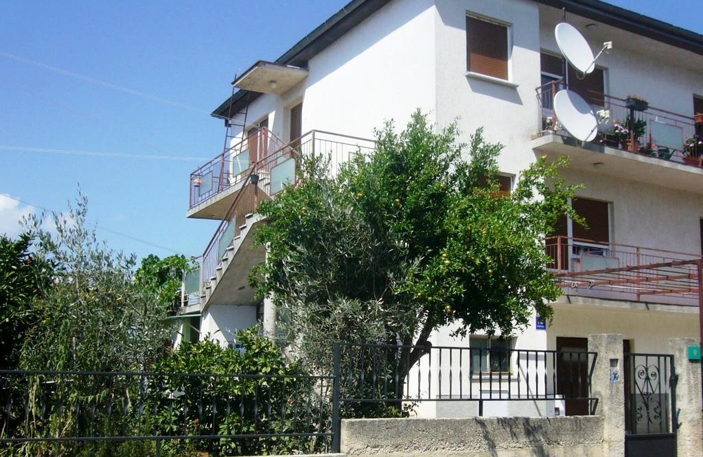 Apt Ingrid Pula Exterior photo