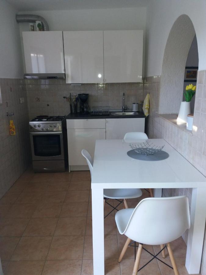 Apt Ingrid Pula Exterior photo